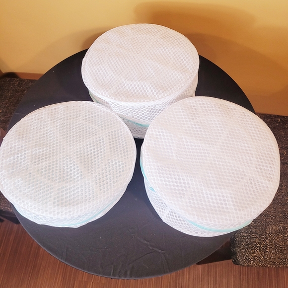 Plusmart White Laundry Bags for Bras - Picture 2 of 7